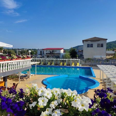 Hotel Elit Kirkovo  Extérieur photo