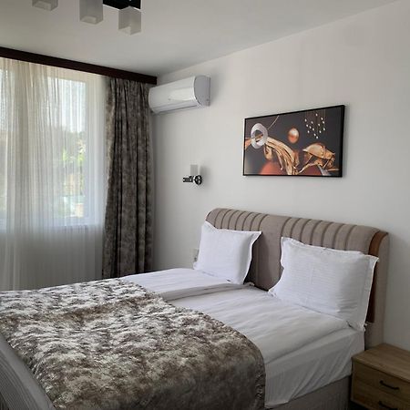 Hotel Elit Kirkovo  Extérieur photo