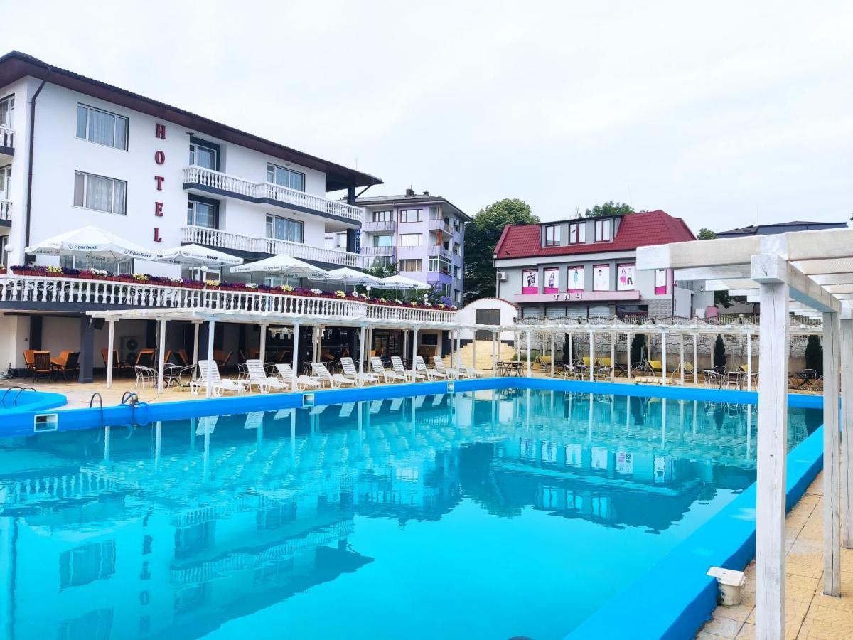 Hotel Elit Kirkovo  Extérieur photo