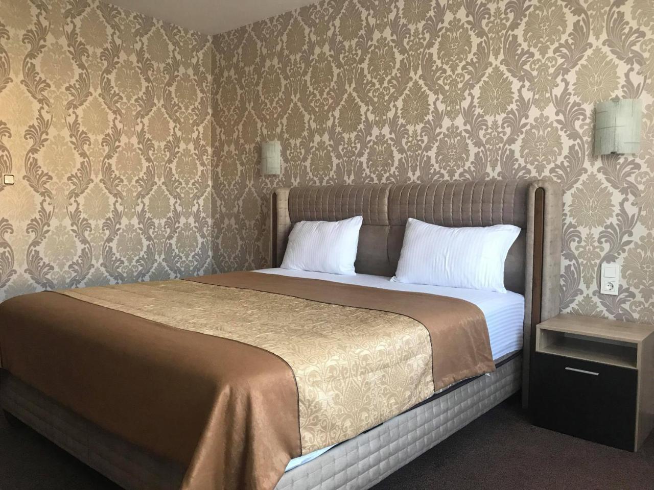 Hotel Elit Kirkovo  Extérieur photo